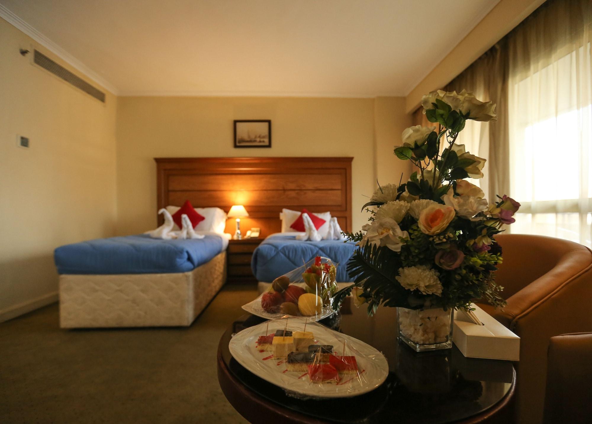 Horizon Shahrazad Hotel Giza Exterior photo