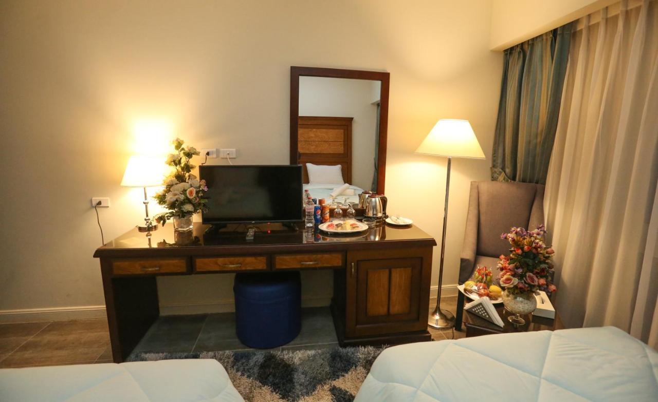 Horizon Shahrazad Hotel Giza Exterior photo